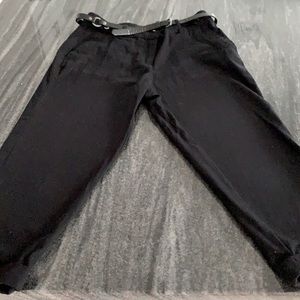 Liz Claiborne Capris with belt